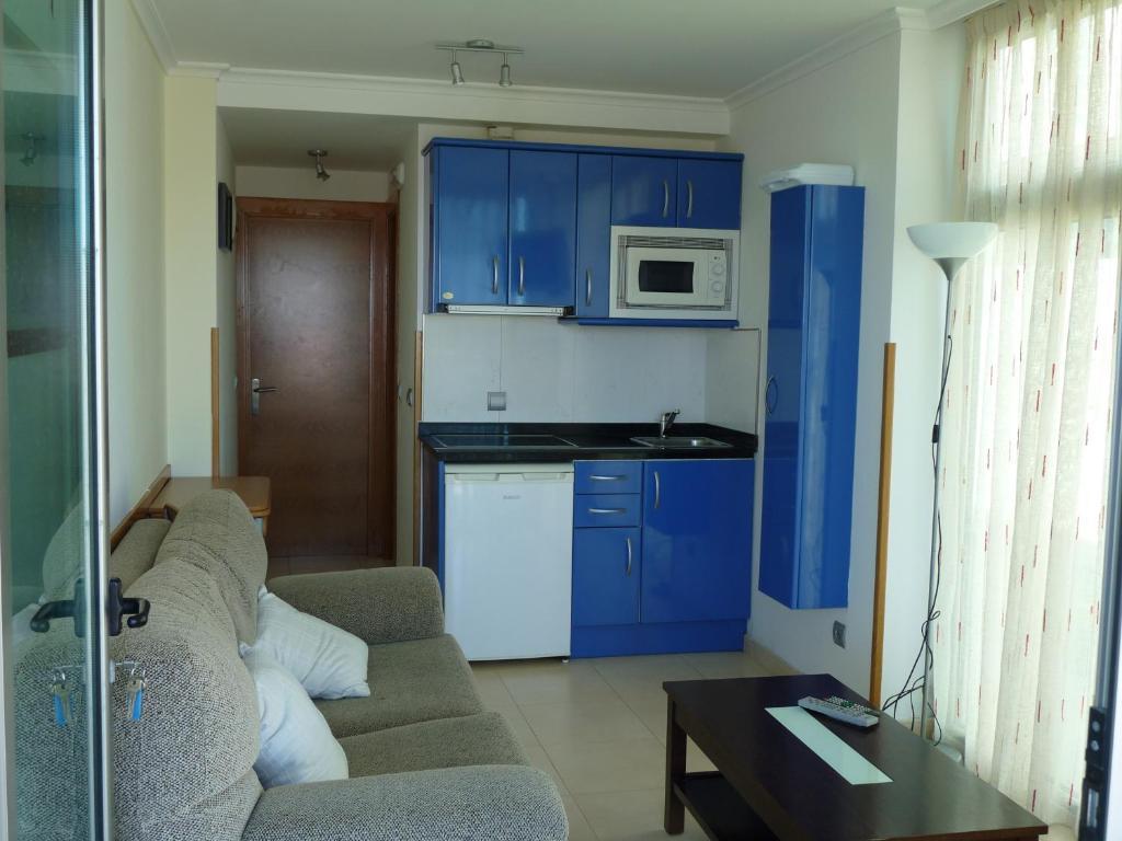 Apartamentos Maradentro Soto de la Marina Szoba fotó